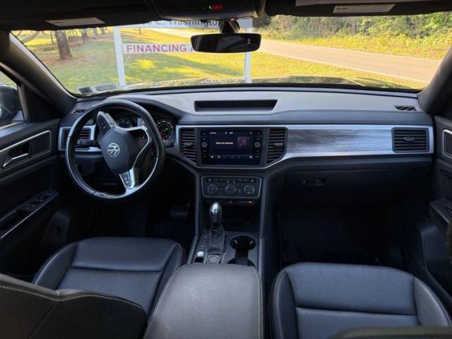 2020 Volkswagen Atlas Cross Sport 3.6L V6 SE w/Technology R-Line