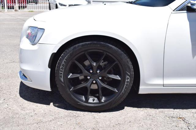 2018 Chrysler 300 Limited