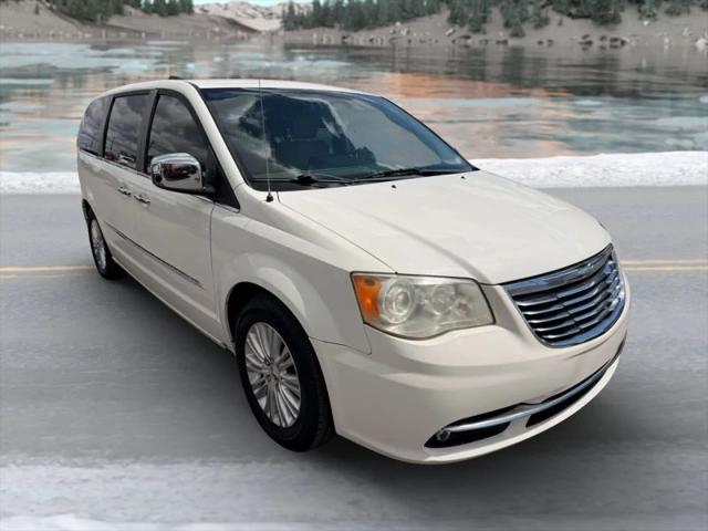 2012 Chrysler Town & Country Limited for sale in Billings, MT