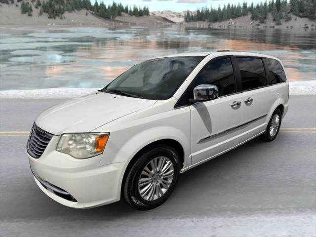 2012 Chrysler Town & Country Limited