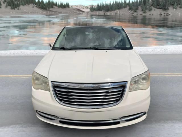 2012 Chrysler Town & Country Limited