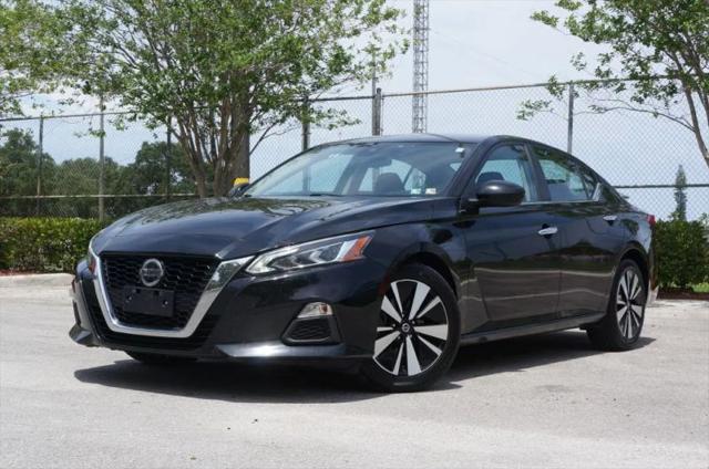 2022 Nissan Altima SV FWD for sale in West Park, FL