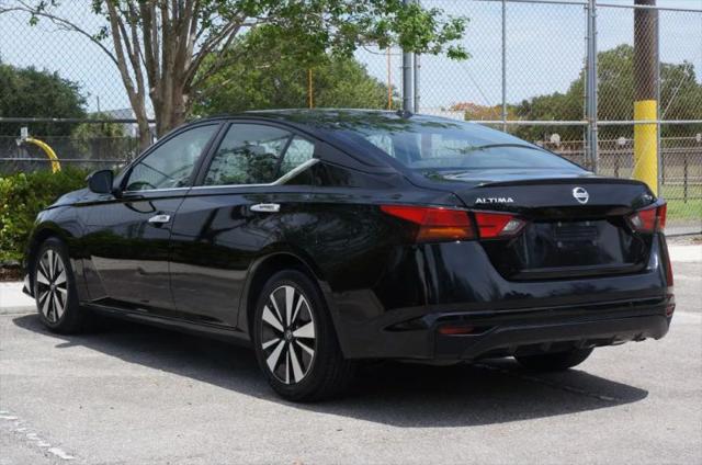 2022 Nissan Altima SV FWD