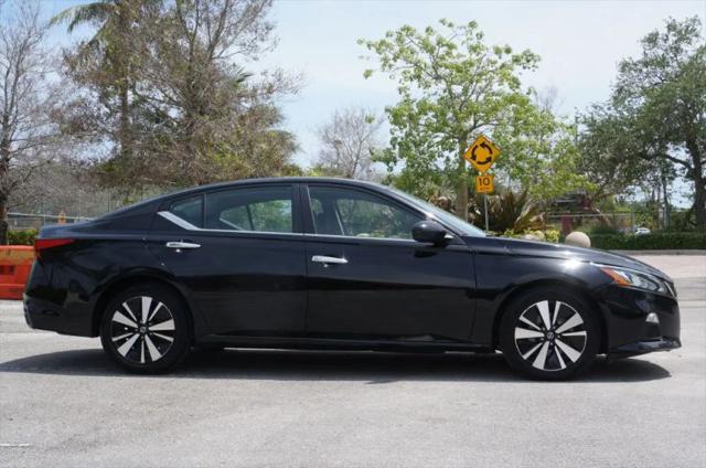 2022 Nissan Altima SV FWD