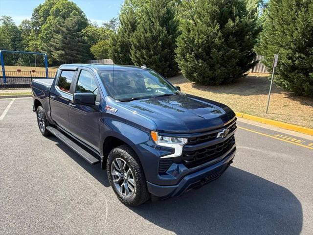 2022 Chevrolet Silverado 1500 4WD Crew Cab Short Bed RST