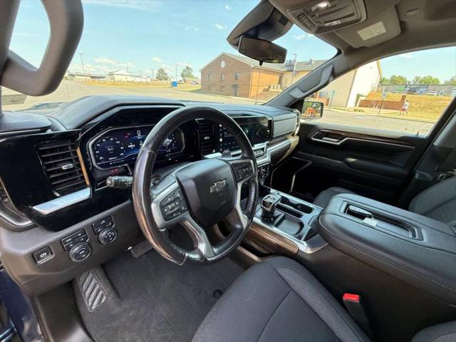 2022 Chevrolet Silverado 1500 4WD Crew Cab Short Bed RST