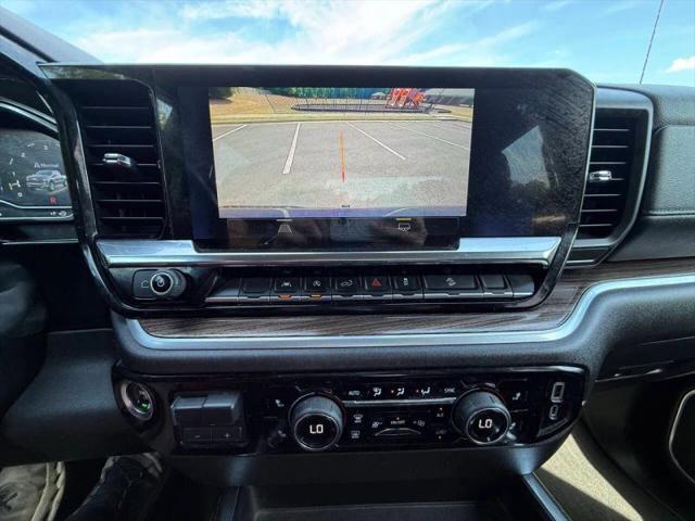 2022 Chevrolet Silverado 1500 4WD Crew Cab Short Bed RST