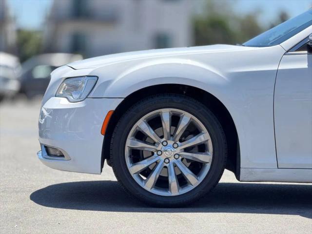 2019 Chrysler 300 Limited