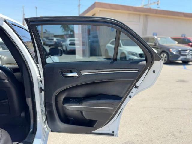 2019 Chrysler 300 Limited