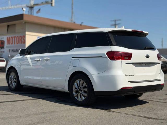 2020 Kia Sedona LX