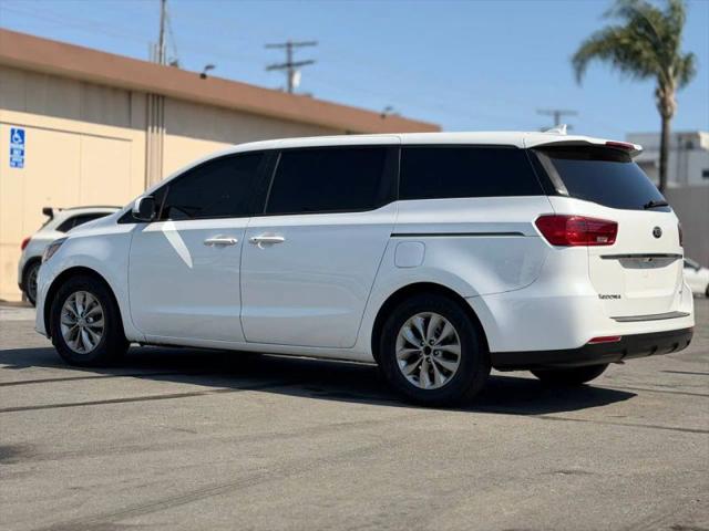 2020 Kia Sedona LX
