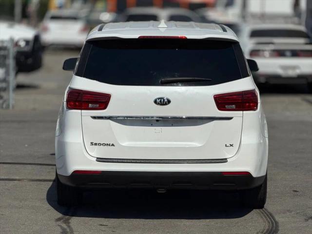 2020 Kia Sedona LX
