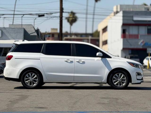 2020 Kia Sedona LX