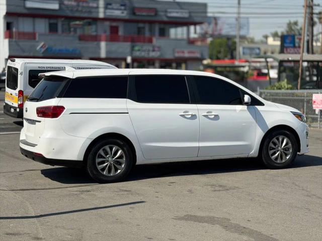 2020 Kia Sedona LX