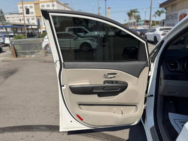 2020 Kia Sedona LX
