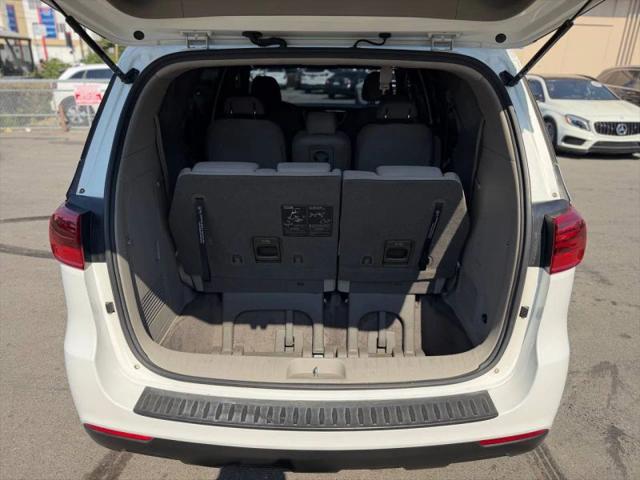 2020 Kia Sedona LX