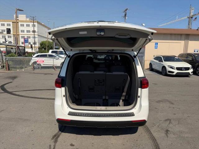2020 Kia Sedona LX
