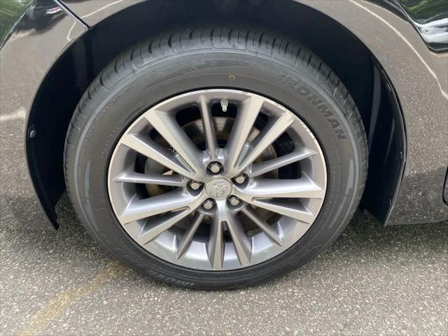 2015 Toyota Corolla LE Plus
