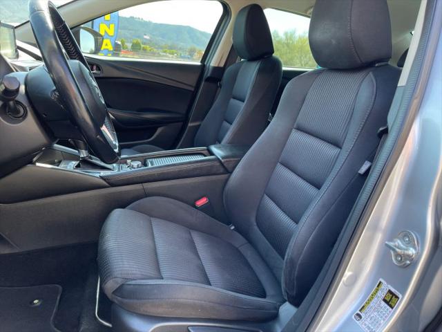 2016 Mazda Mazda6 i Sport