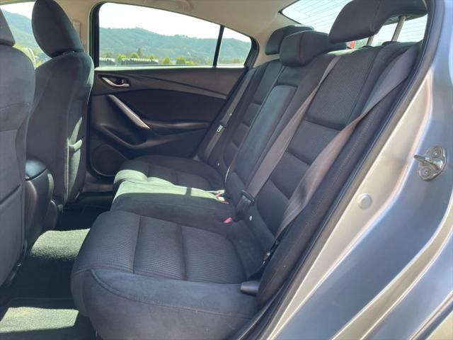 2016 Mazda Mazda6 i Sport