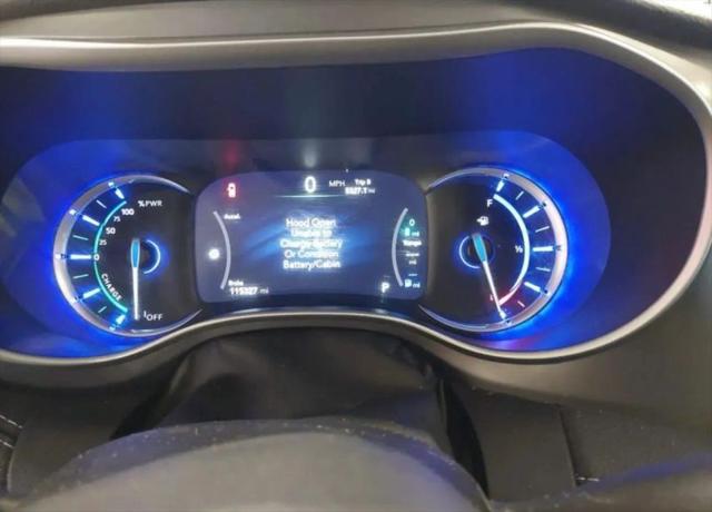 2023 Chrysler Pacifica Hybrid Touring L