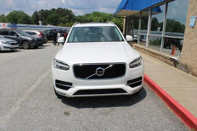 2016 Volvo XC90 T6 Momentum