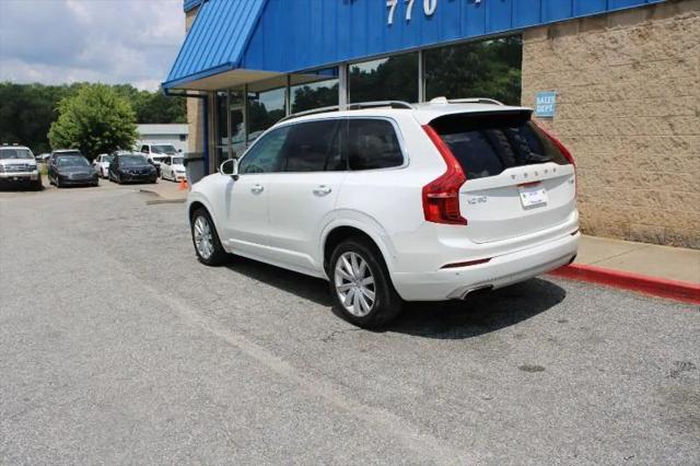 2016 Volvo XC90 T6 Momentum
