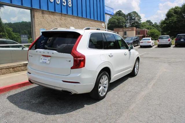 2016 Volvo XC90 T6 Momentum