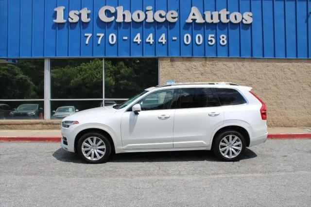 2016 Volvo XC90 T6 Momentum