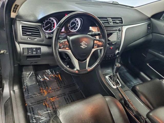 2012 Suzuki Kizashi Sport SLS
