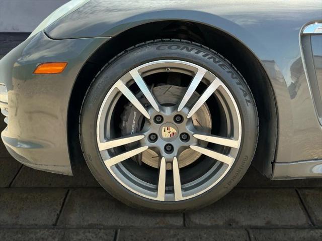 2012 Porsche Panamera 4