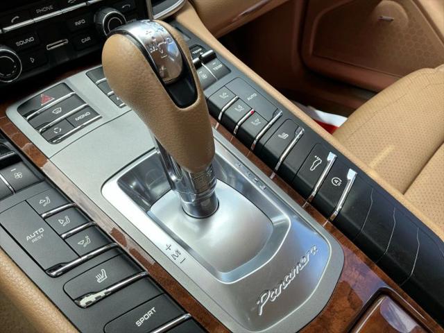 2012 Porsche Panamera 4