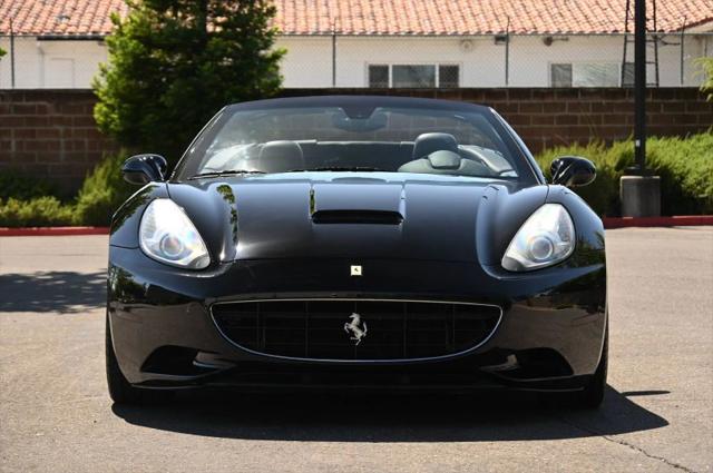 2010 Ferrari California Base