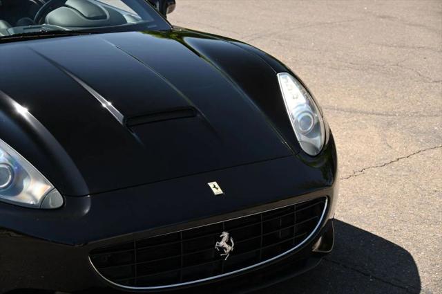 2010 Ferrari California Base