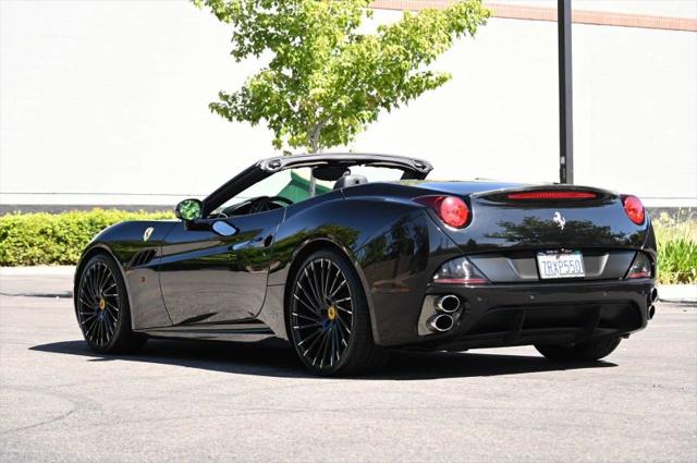 2010 Ferrari California Base
