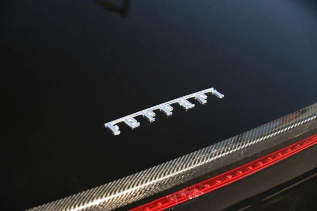 2010 Ferrari California Base