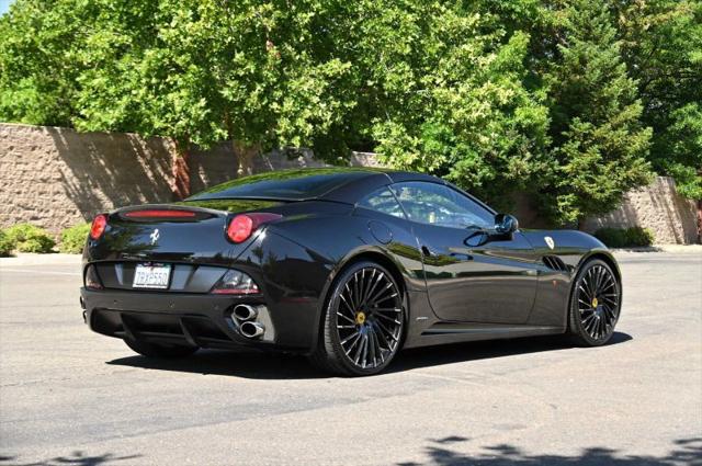 2010 Ferrari California Base
