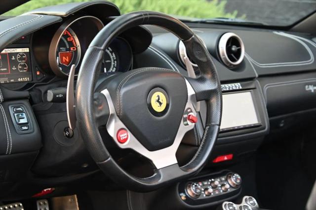 2010 Ferrari California Base