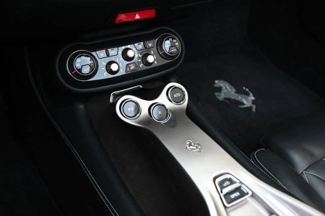 2010 Ferrari California Base