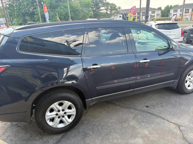 2017 Chevrolet Traverse LS