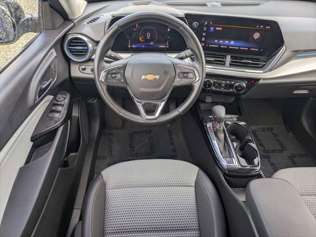 2025 Chevrolet Trax FWD LT