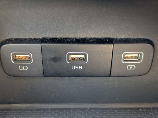 2024 Kia Carnival MPV LX Seat Package