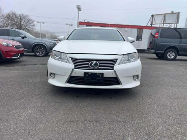 2015 Lexus ES 350 Crafted Line