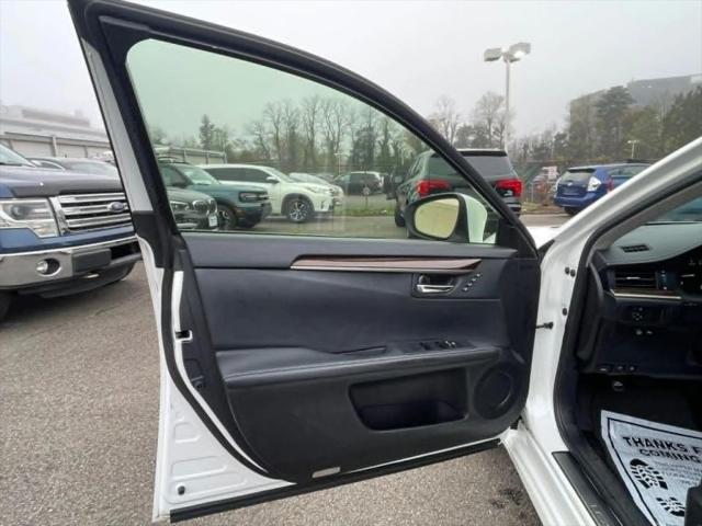 2015 Lexus ES 350 Crafted Line