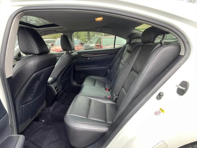 2015 Lexus ES 350 Crafted Line