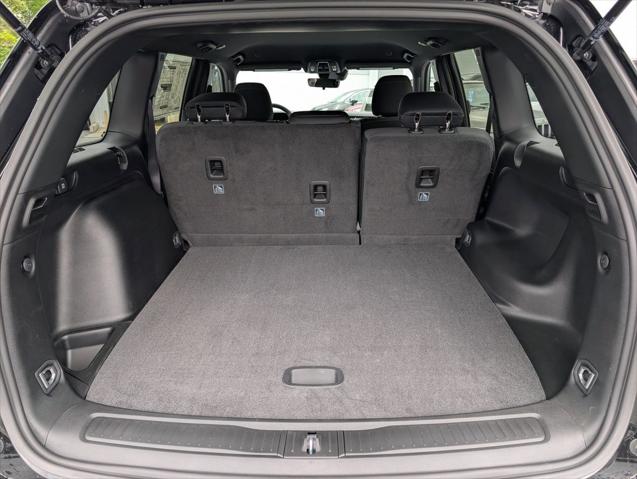 2026 Jeep Grand Cherokee Laredo 4x4