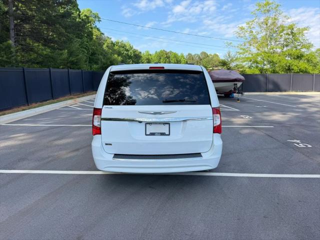 2015 Chrysler Town & Country Touring