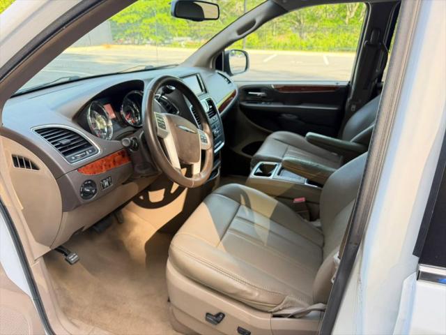 2015 Chrysler Town & Country Touring