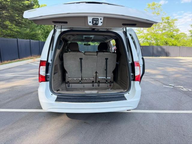 2015 Chrysler Town & Country Touring