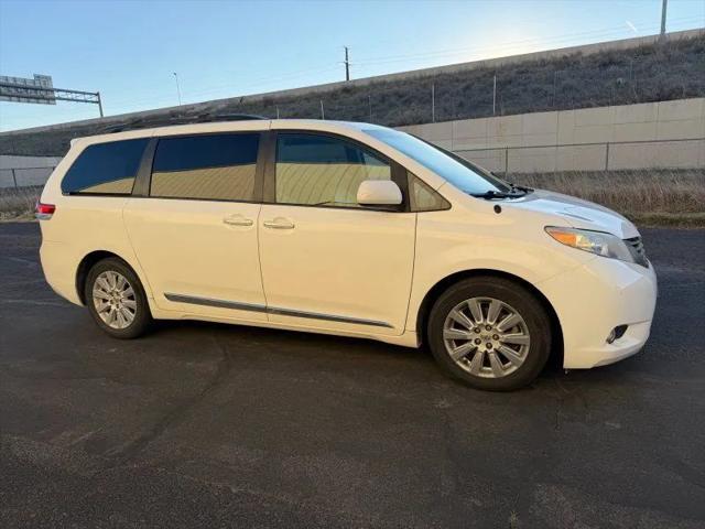2013 Toyota Sienna XLE 7 Passenger